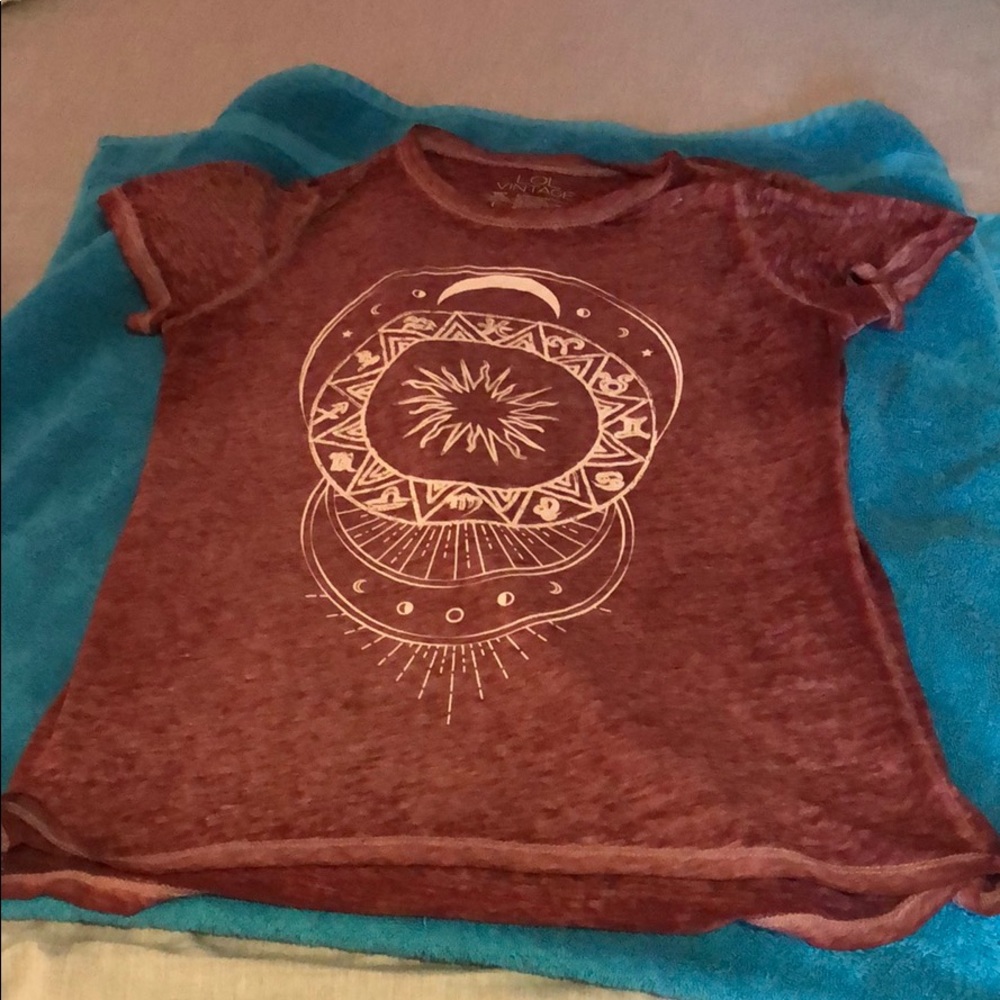 Junior’s Burgundy Tee